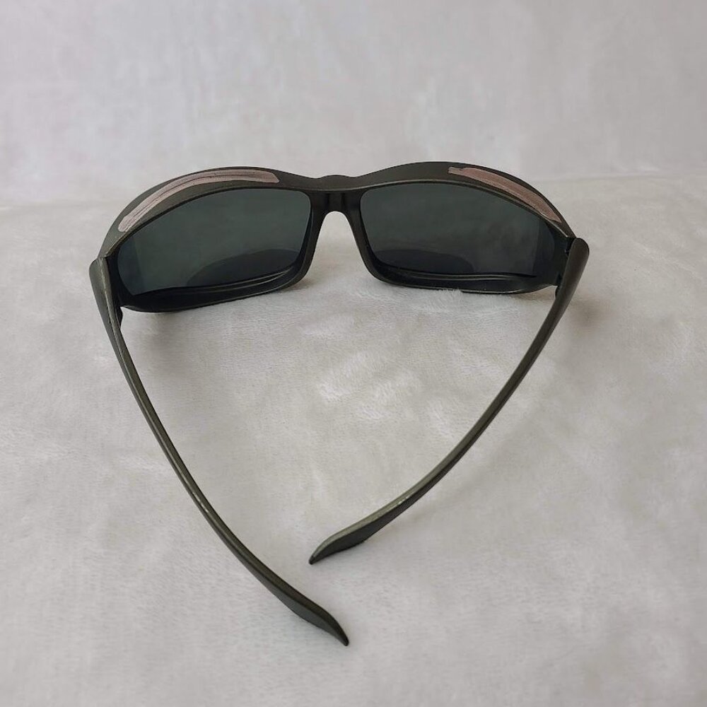 Foster Grant Solar Shield Polarized Fit Over Sunglasses AH1024 FO-036 Olive Gray - Picture 4 of 13